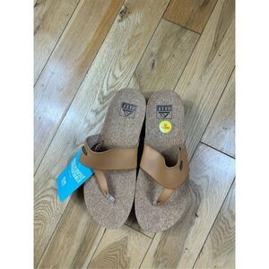 NWT Reef Womens Brown Sandals Size 7